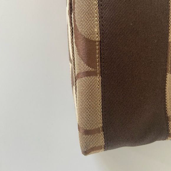 Y2K Signature Coach Brown & Tan Bag - Picture 9 of 9